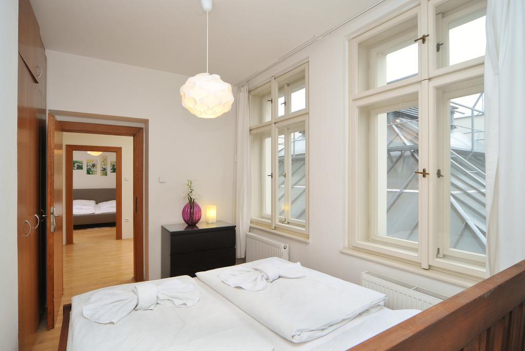 Selinor Old Town Apartments Прага Екстериор снимка