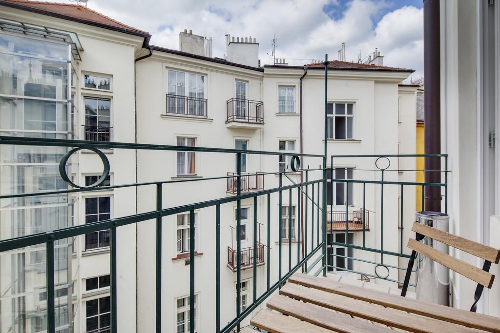 Selinor Old Town Apartments Прага Екстериор снимка