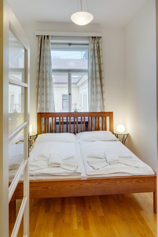 Selinor Old Town Apartments Прага Екстериор снимка